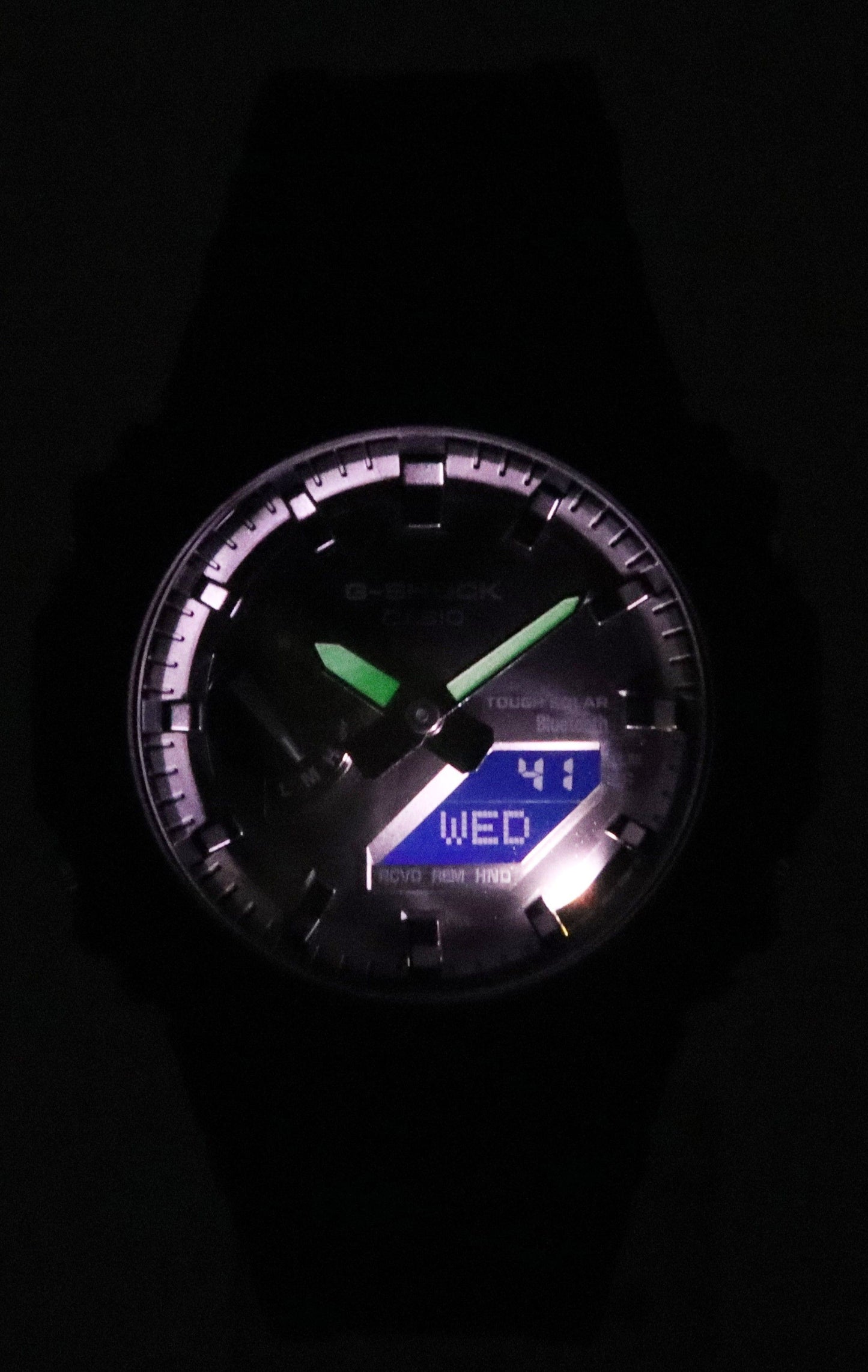 Casio G-Shock Analog Digital Mobile Link Black Resin Strap Tough Solar Power GA-B2100-1A 200M Herrenuhr