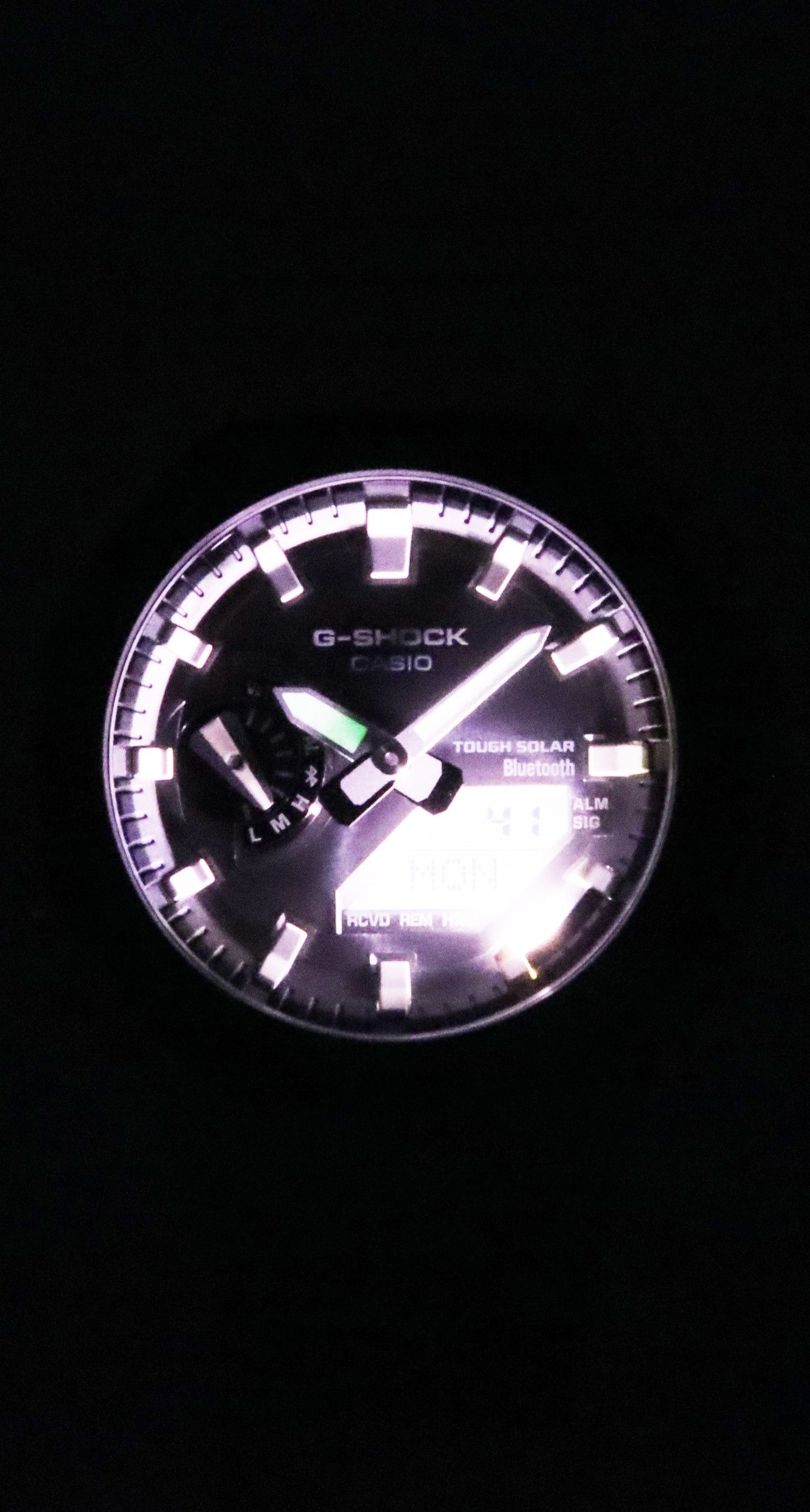 Casio G-Shock Analog Digital Smartphone Link Bio-Based Resin Strap Schwarzes Zifferblatt Tough Solar GA-B2100LUU-5A 200M Herrenuhr