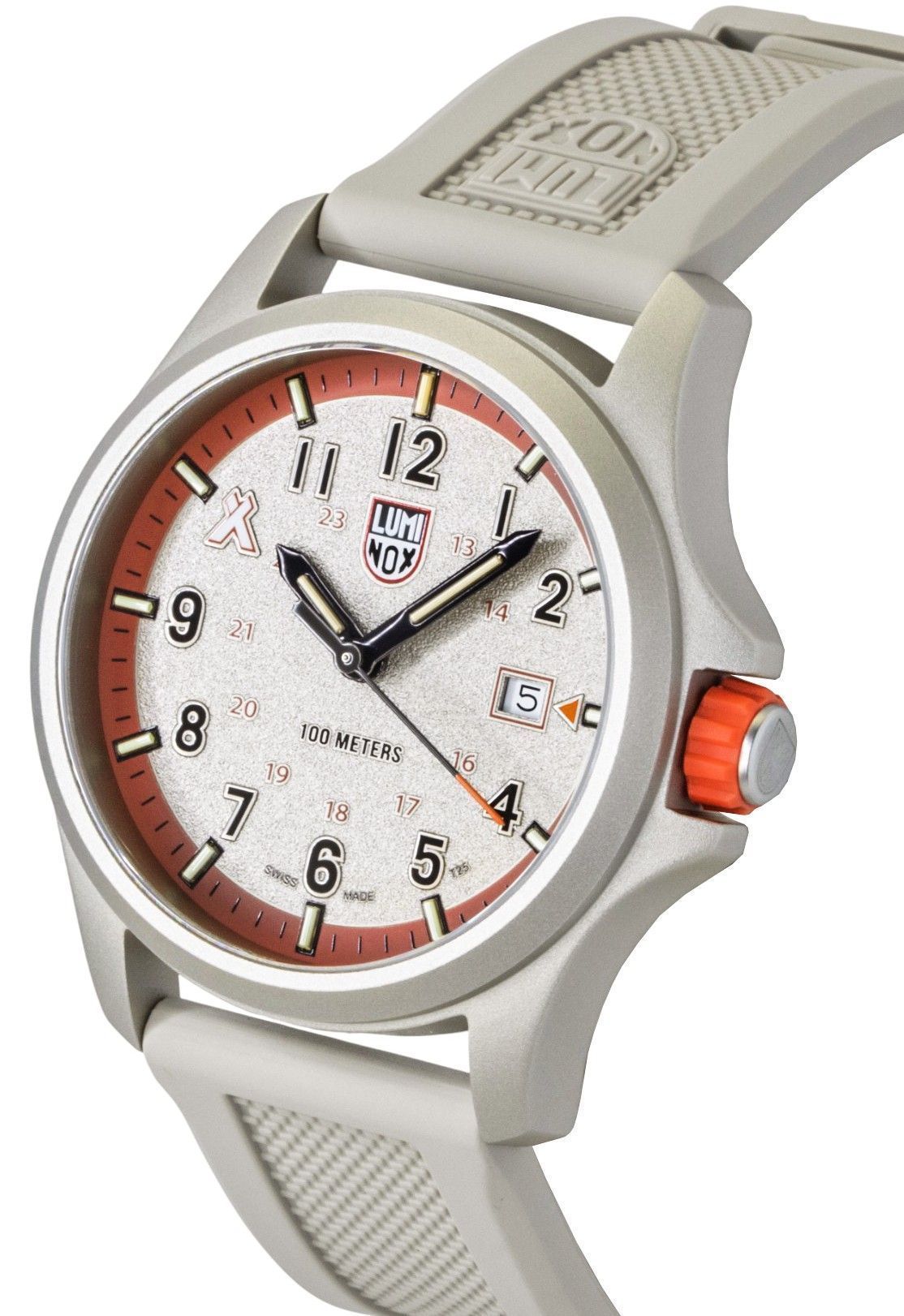 Luminox Bear Grylls Survival Land Rubber Strap Beige Dial Quarz XB.3717 100M Herrenuhr