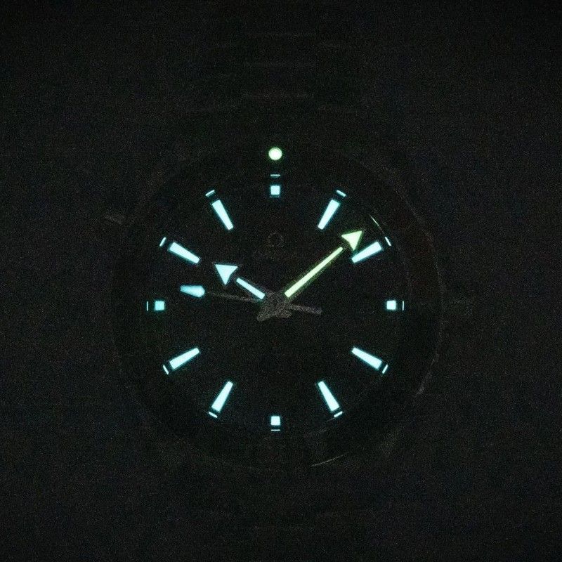 Omega Seamaster Planet Ocean Edelstahl Schwarzes Zifferblatt Automatik Taucher 215.30.44.21.01.002 600M Herrenuhr