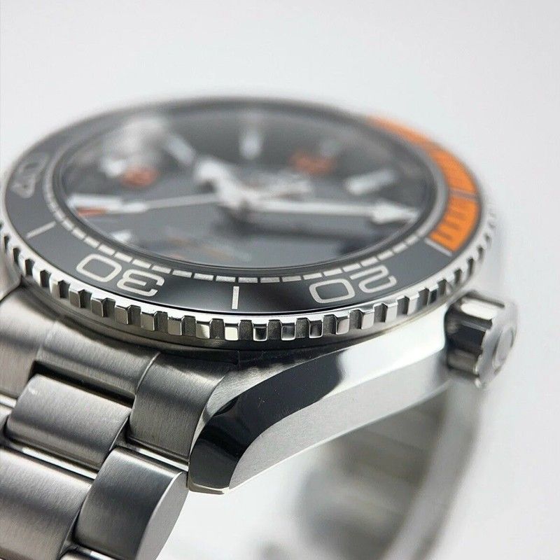 Omega Seamaster Planet Ocean Edelstahl Schwarzes Zifferblatt Automatik Taucher 215.30.44.21.01.002 600M Herrenuhr