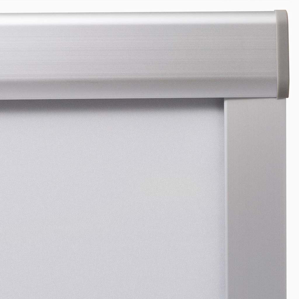 Blackout Blind White UK08