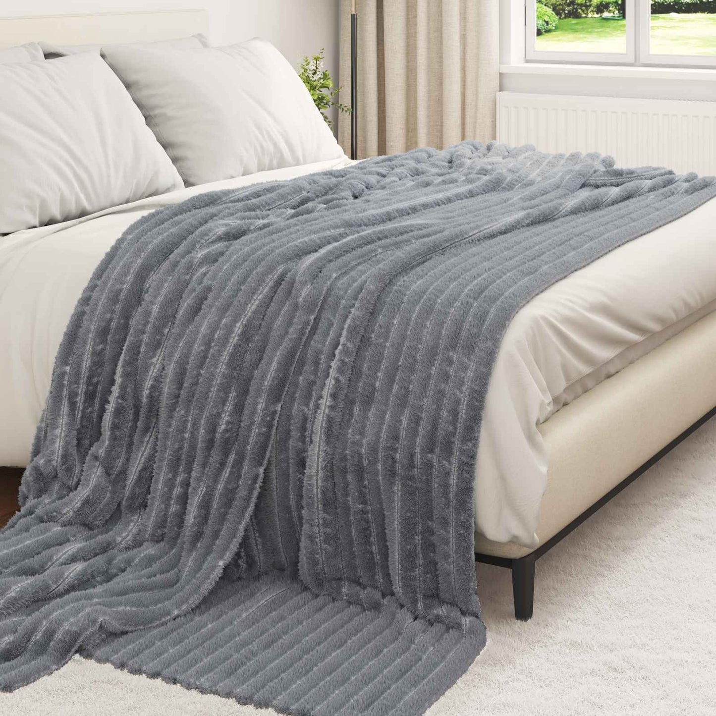 Jeté de lit gris foncé 240 x 220 cm polaire