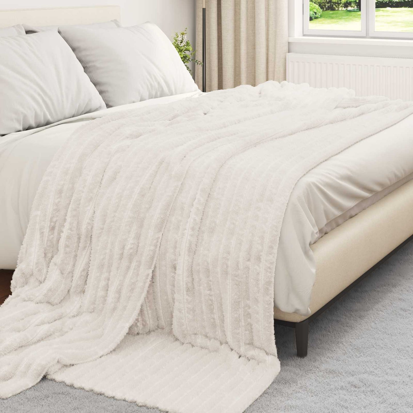 Überwurfdecke Creme 240 x 220 cm Fleece