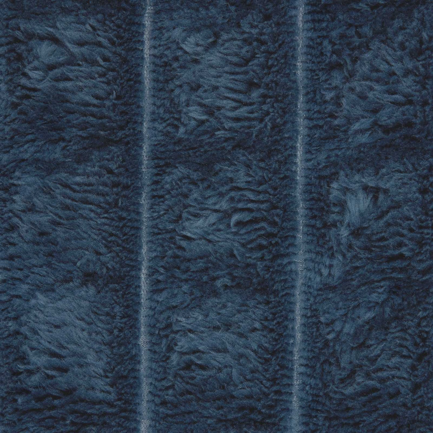 Jeté de lit bleu marine 270 x 240 cm en polaire