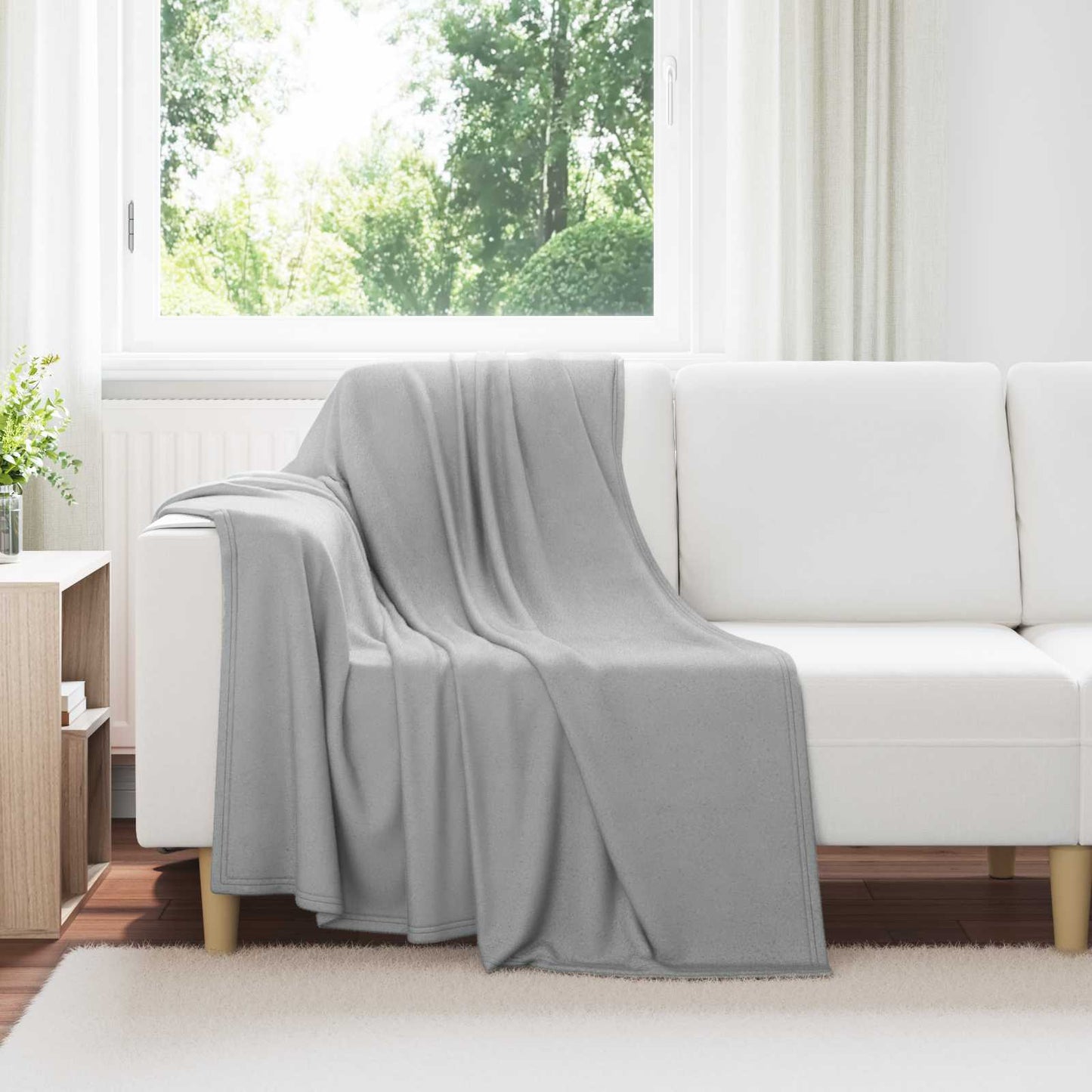 Plaid polaire gris 170 x 130 cm