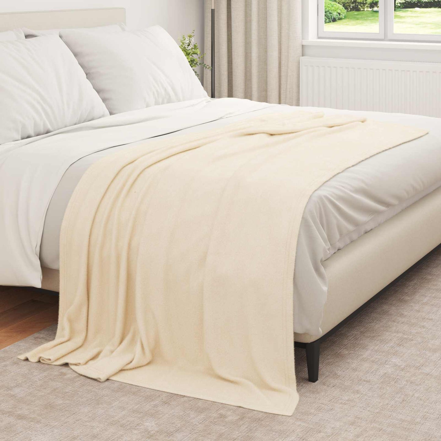 Jeté de lit crème 210 x 140 cm polaire