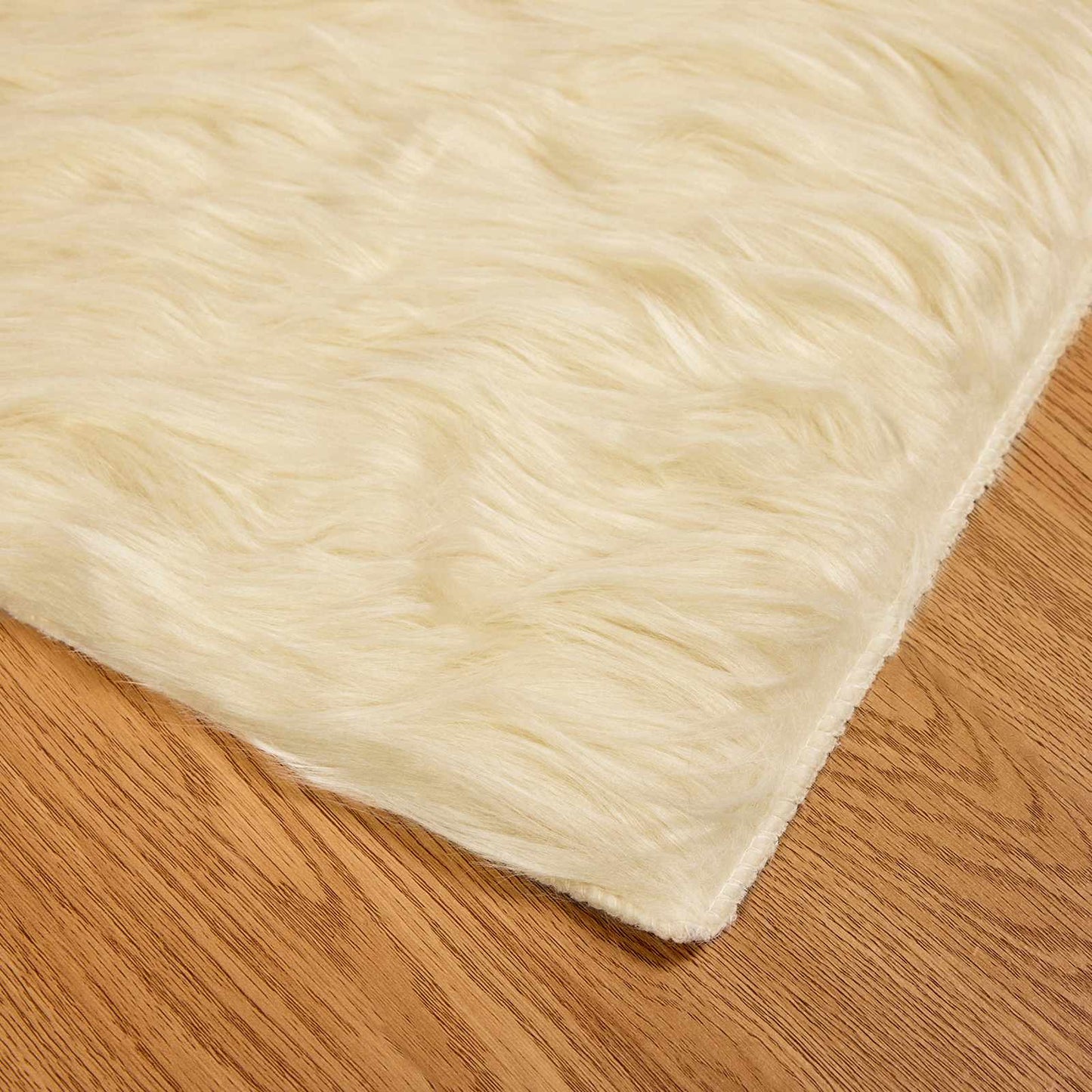 Kunstschaffell Teppich Tafalla Creme 240 x 340 cm Polyester