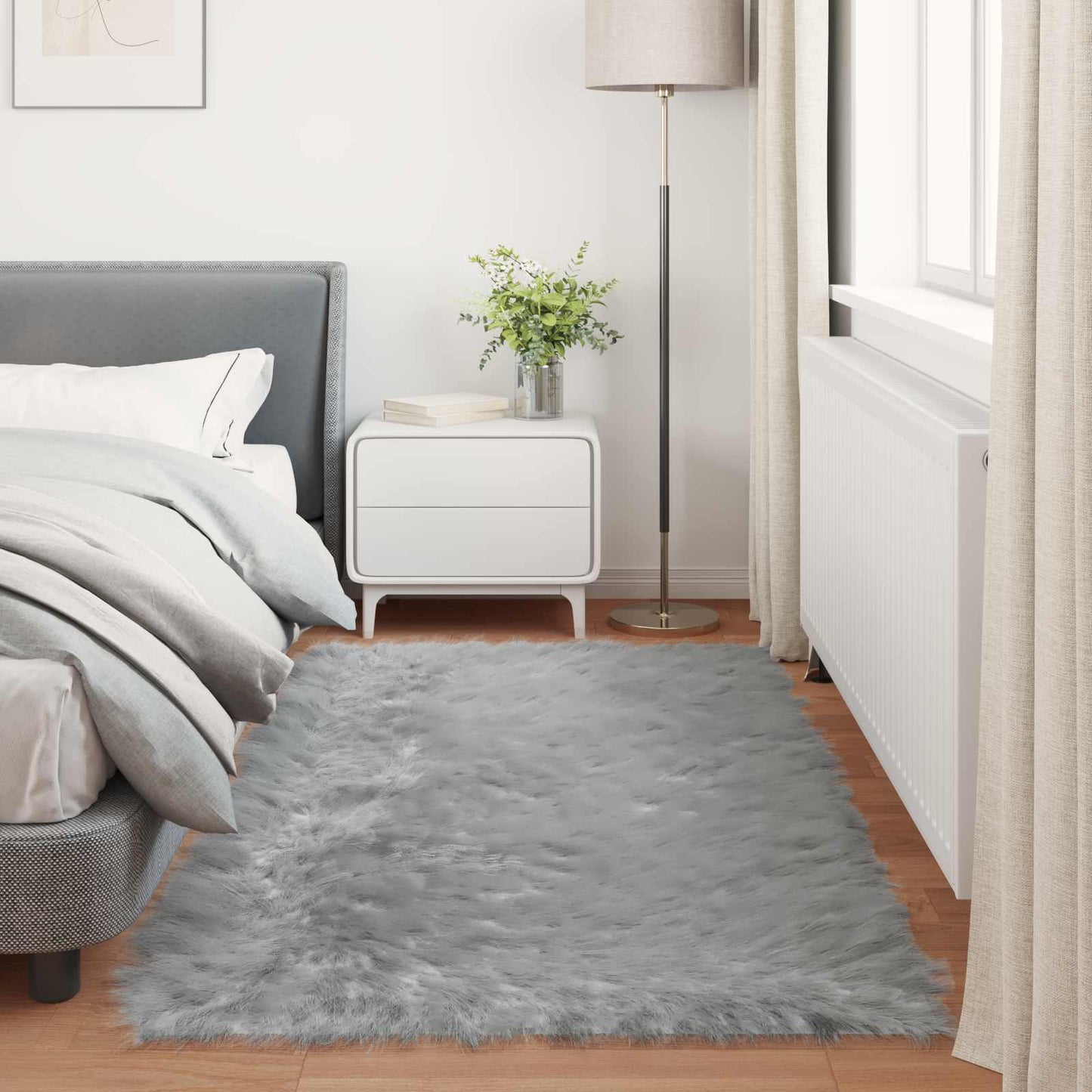 Tapis en fausse fourrure de mouton Tafalla gris 100 x 200 cm polyester