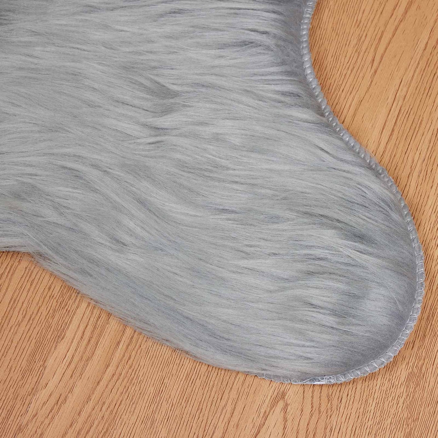 Tapis en fausse fourrure Tafalla gris 50 x 80 cm Polyester