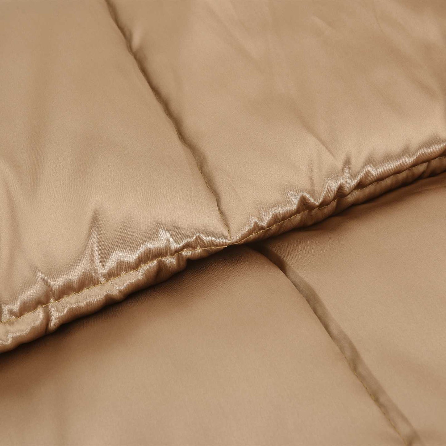 Winterbettdecke Gold 200 x 155 cm Satin und Mikrofaser