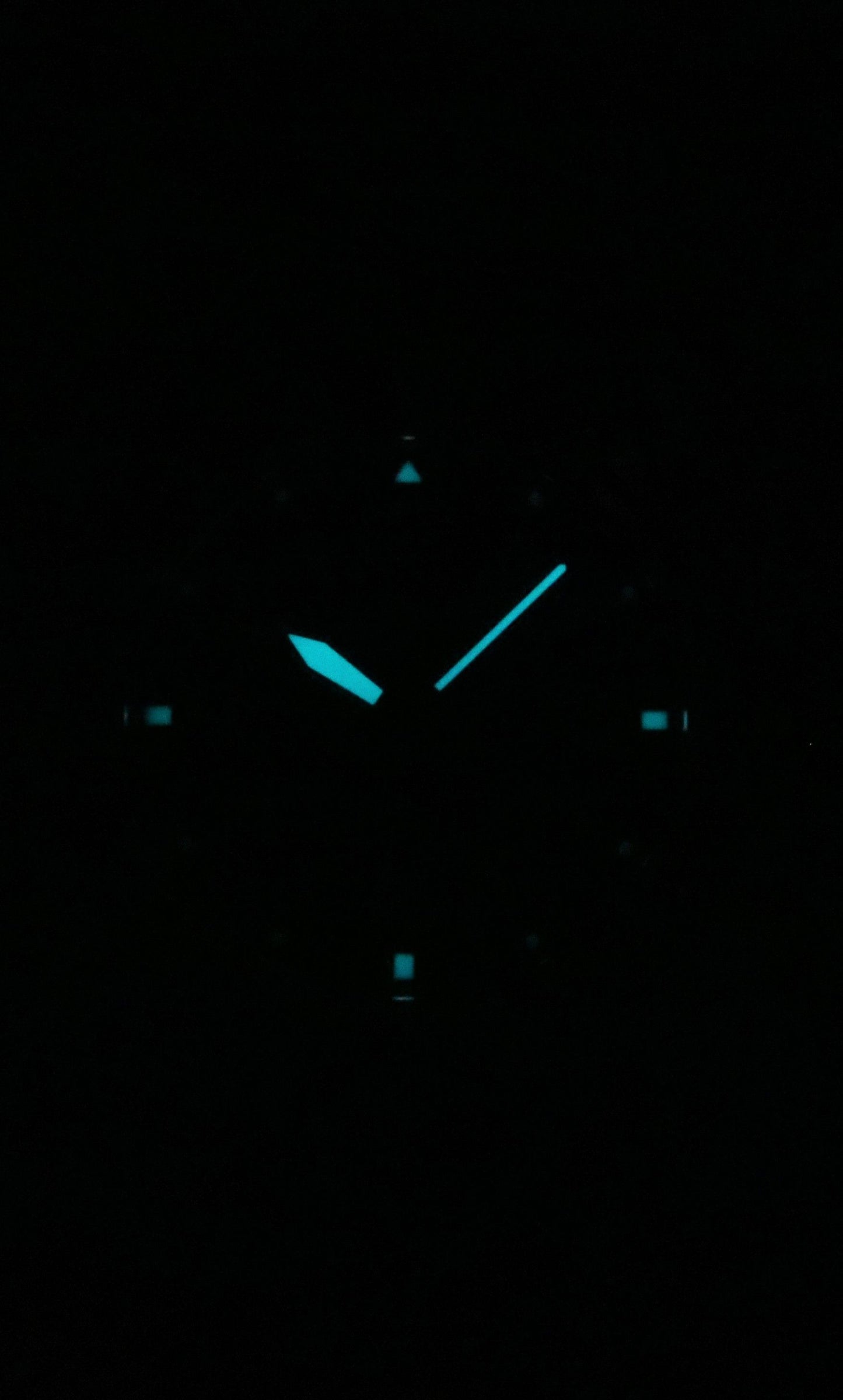Citizen Eco-Drive Edelstahl Gr?nes Zifferblatt AW1571-76X 100M Herrenuhr