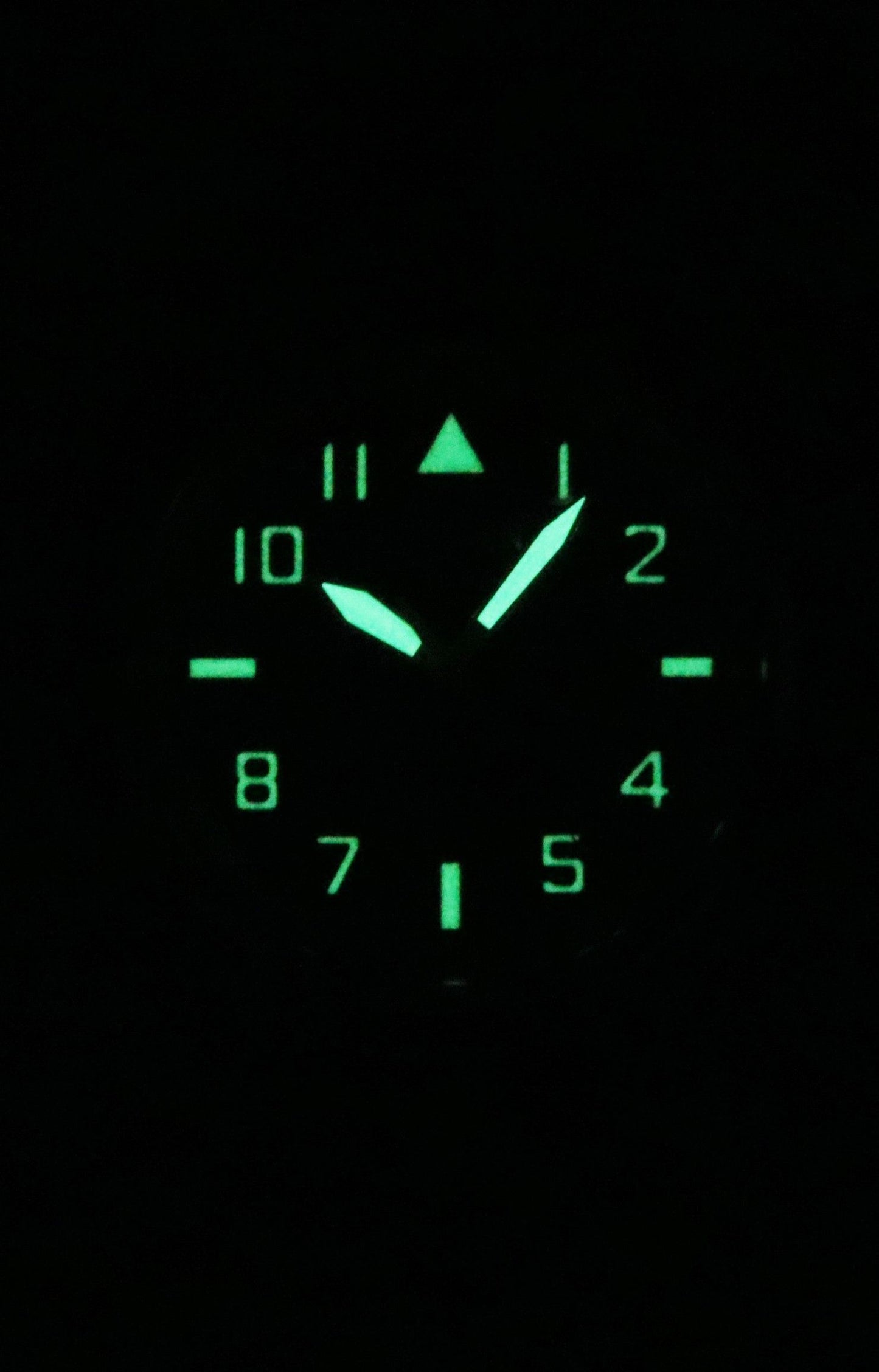 Citizen Eco-Drive Garrison Super Titanium Schwarzes Zifferblatt BM8560-29E 100M Herrenuhr