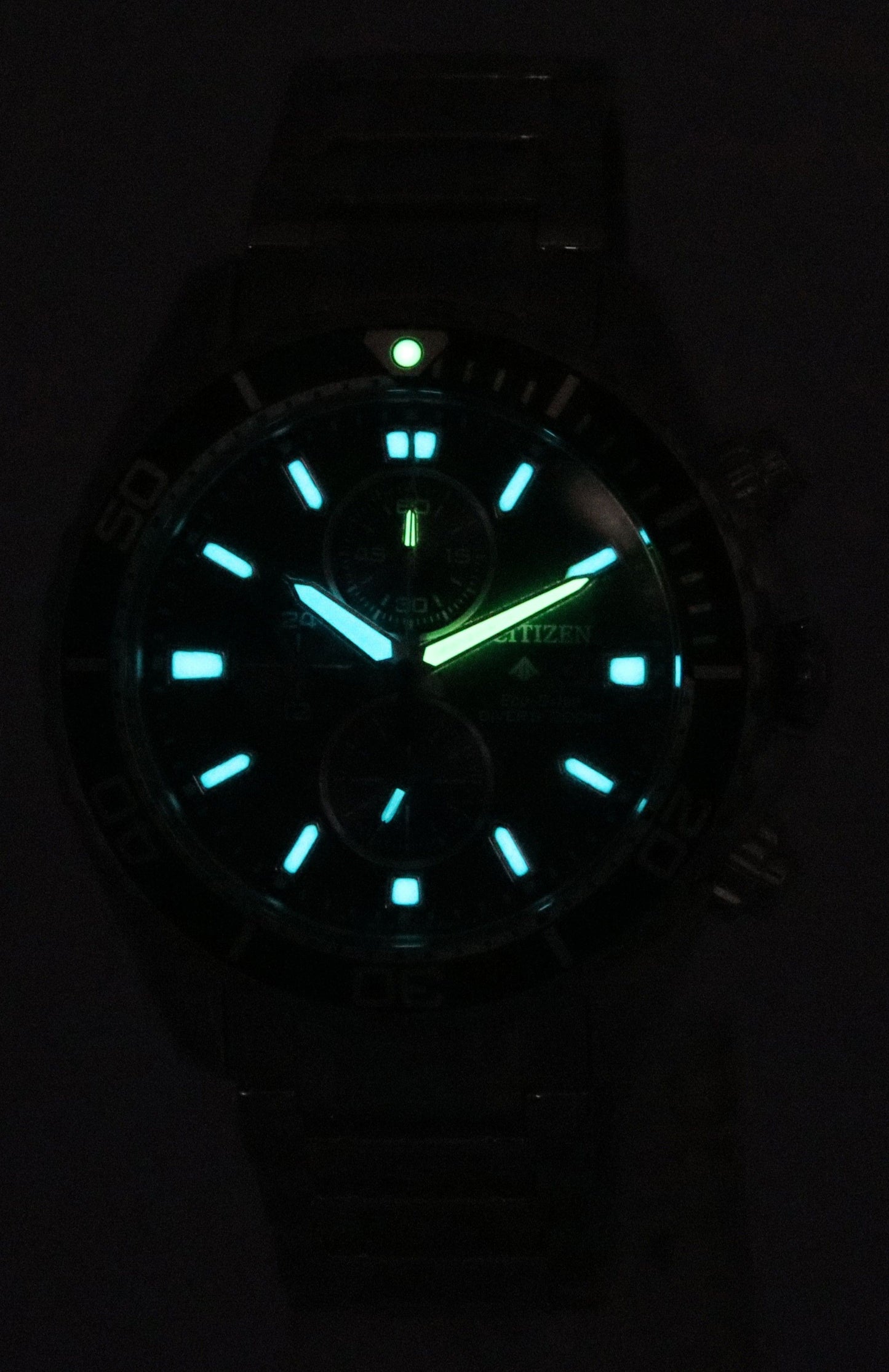 Citizen Promaster Chronograph Gr?nes Zifferblatt Eco-Drive Taucher CA0820-50X 200M Herrenuhr