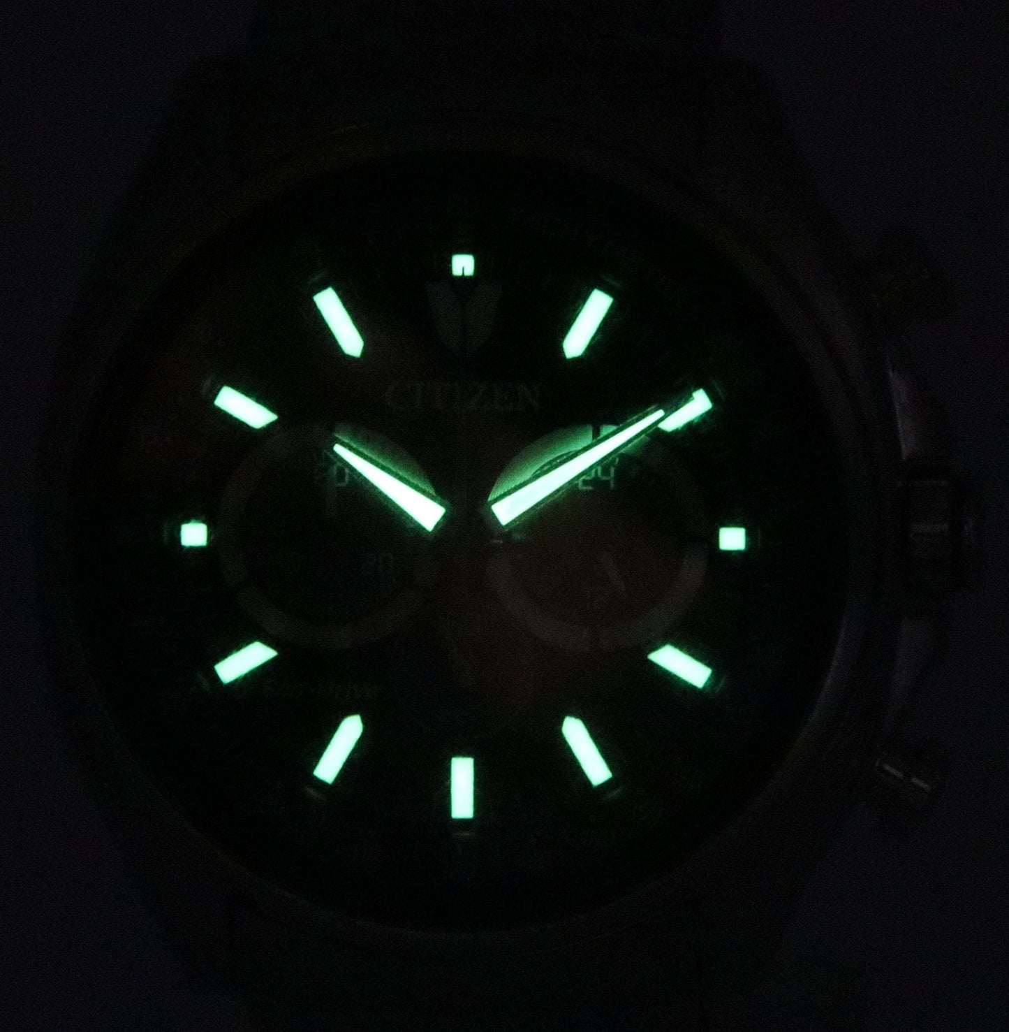 Citizen Eco-Drive Chronograph Edelstahl Schwarzes Zifferblatt CA4560-81E 100M Herrenuhr