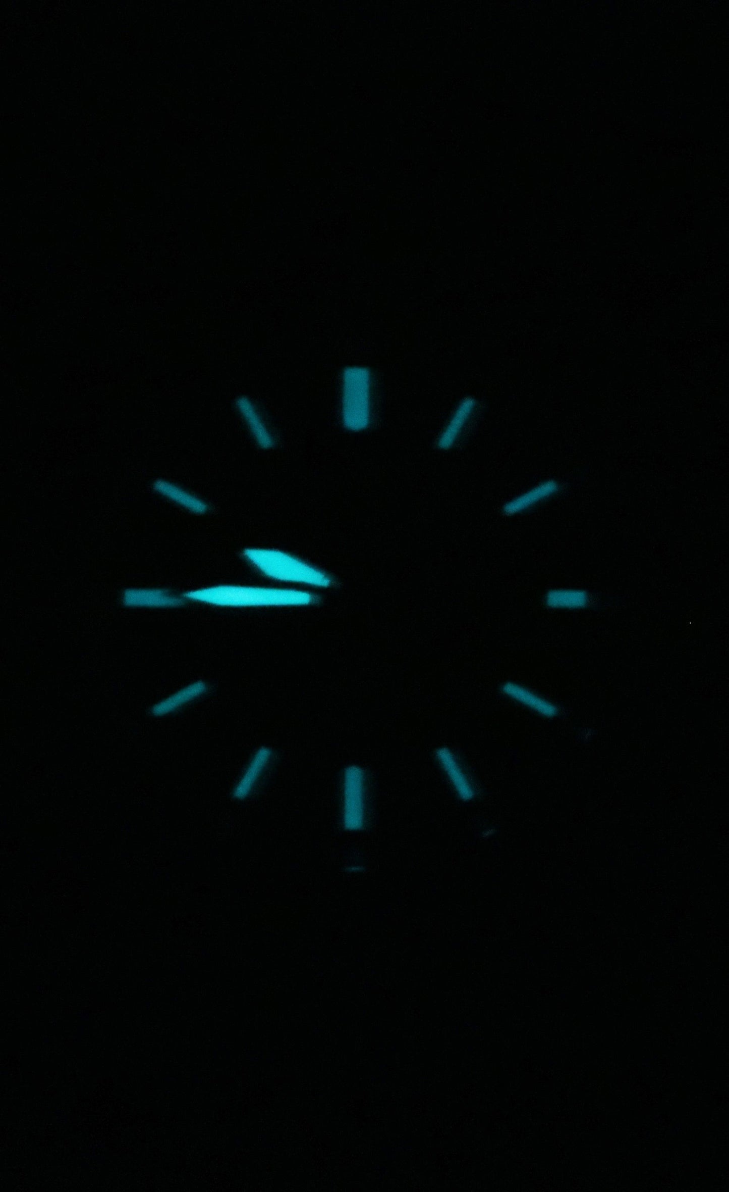 Citizen Collection Night Colour Edition Radio Controlled Schwarzes Zifferblatt Eco-Drive CB0294-54E 100M Herrenuhr