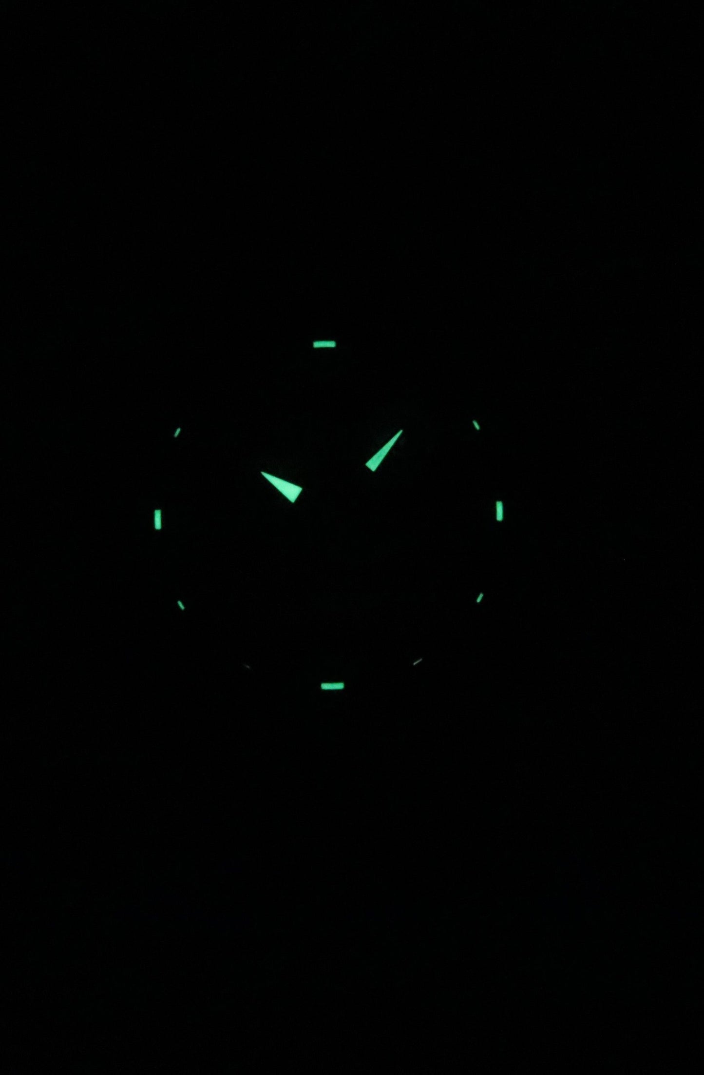 Casio G-Shock Analog Digital Bio-Based Resin Strap Schwarzes Zifferblatt Quarz GA-010-1A 200M Herrenuhr