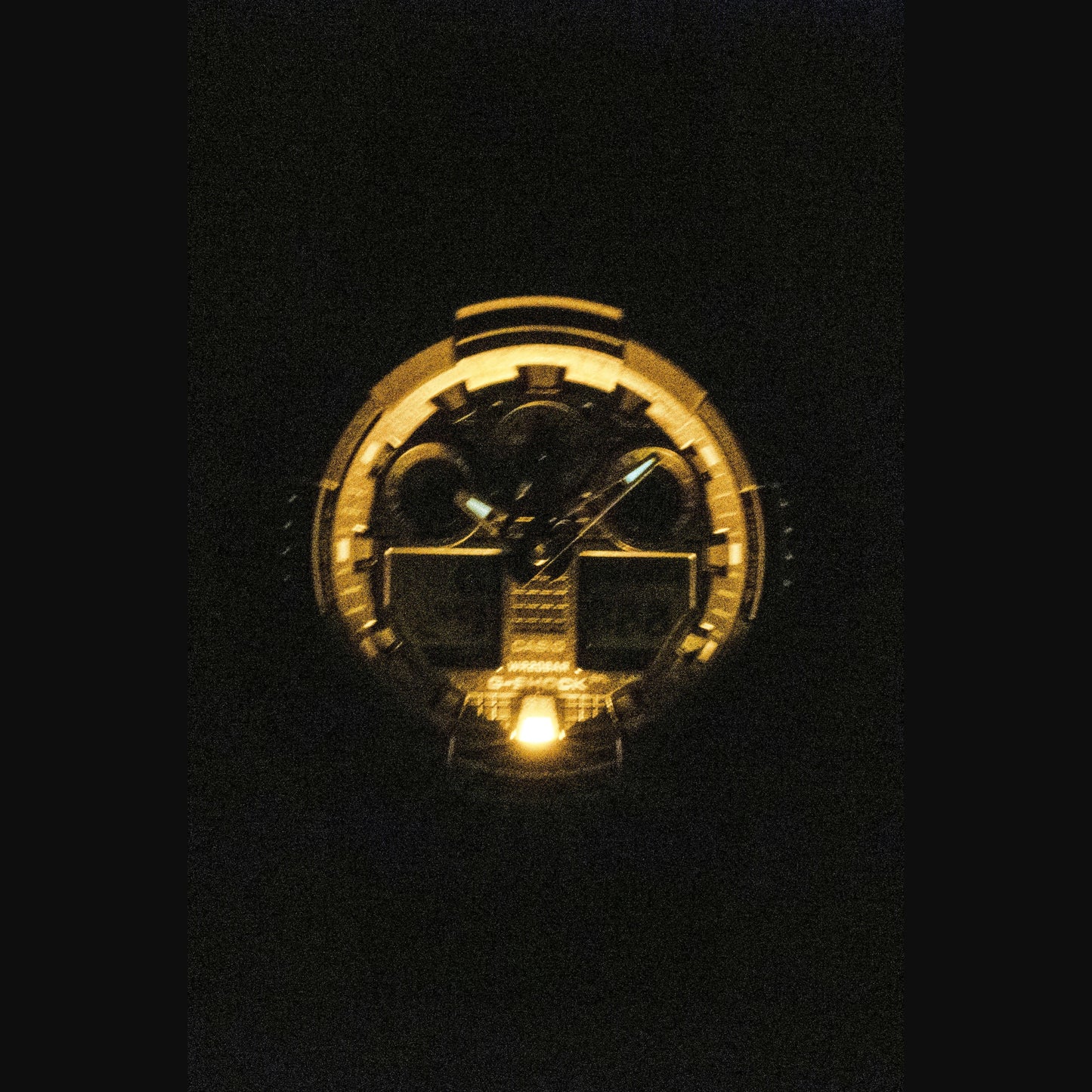 Casio G-Shock Analog Digital Schwarzes Zifferblatt Resin Quarz GA-100BEG-1A 200M Herrenuhr