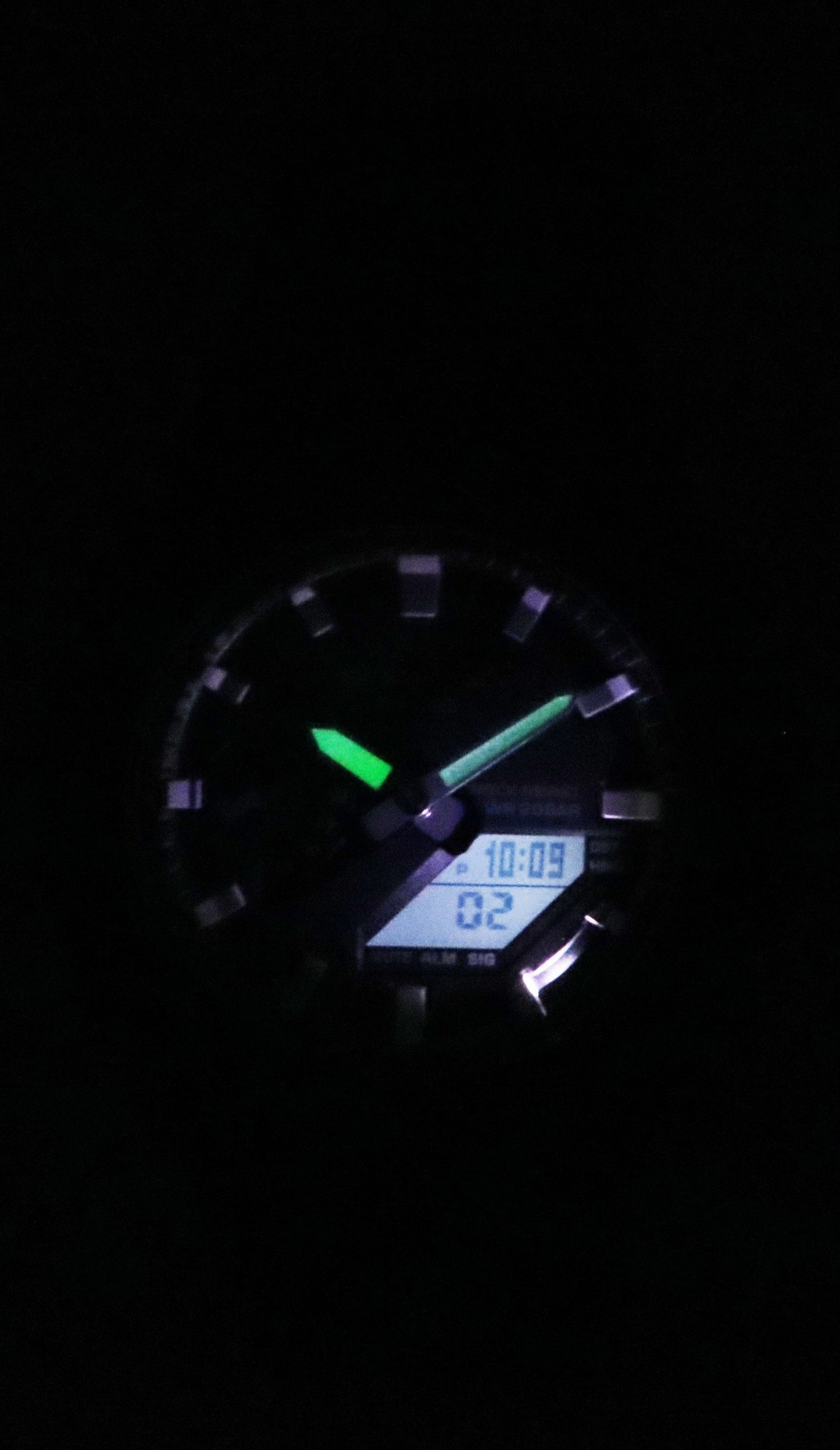Casio G-Shock Analog Digital Bio-Based Resin Strap Schwarzes Zifferblatt Quarz GA-2100RL-1A 200M Herrenuhr