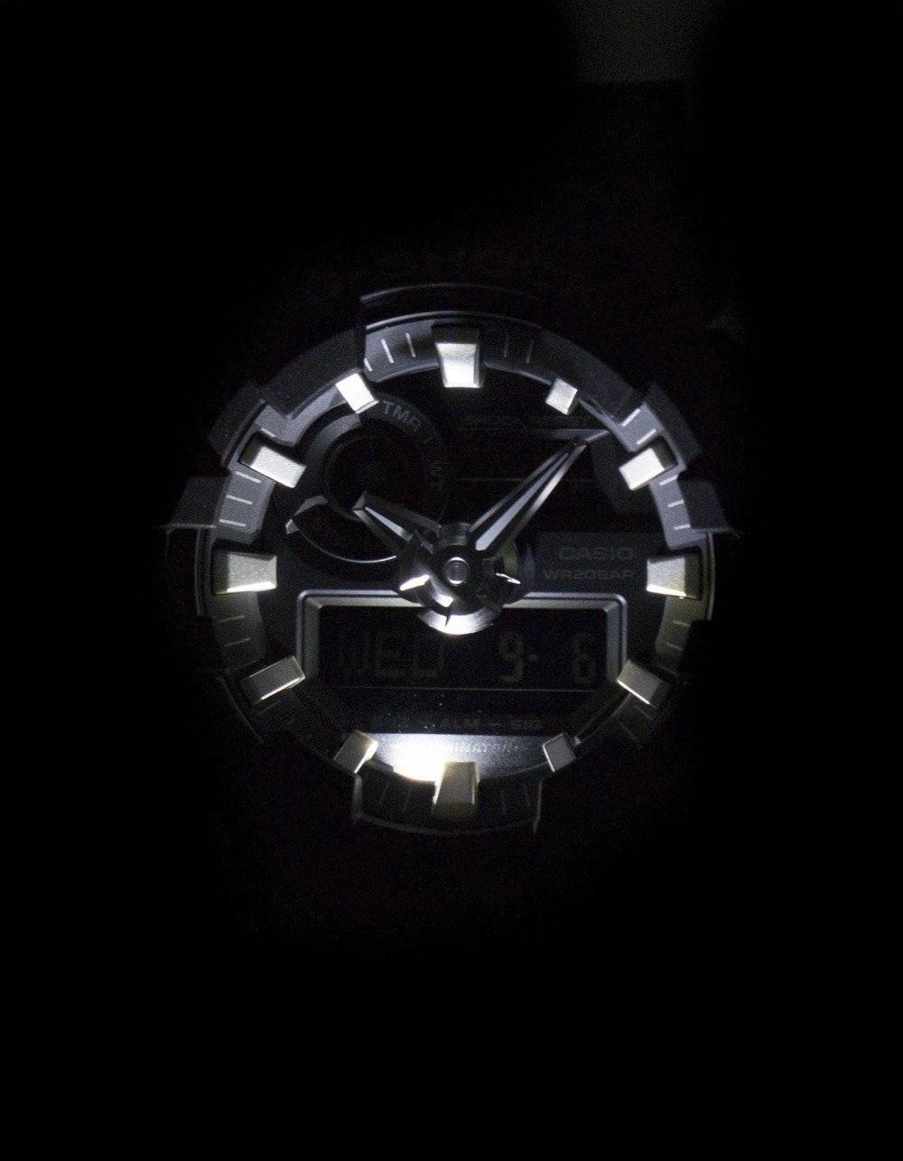 Casio G-Shock Analog Digital GA-700-1B GA700-1B Herrenuhr