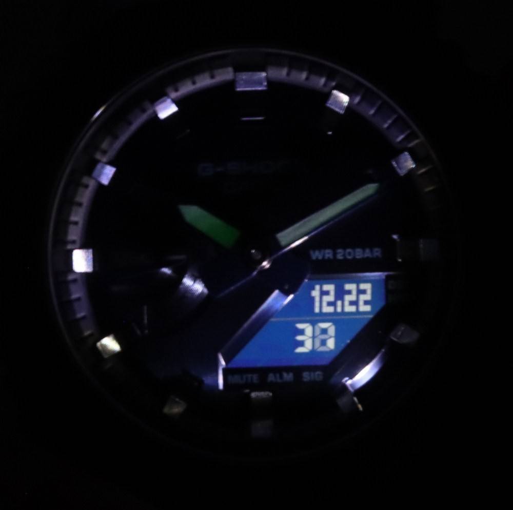 Casio G-Shock Weltzeit Analog Digital Metal Covered GM-2100N-2A GM2100N-2 200M Herrenuhr