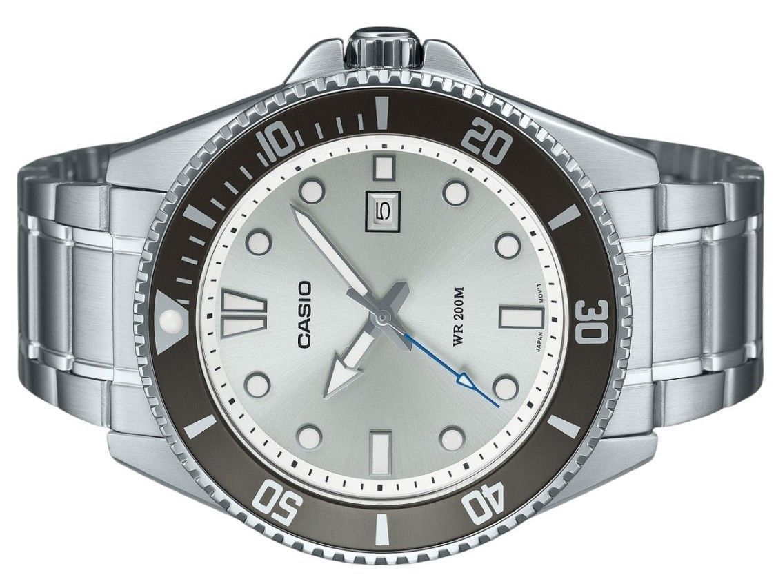Casio Standard Analog Edelstahl Silberfarbenes Zifferblatt Quarz MDV-107D-7AV 200M Herrenuhr