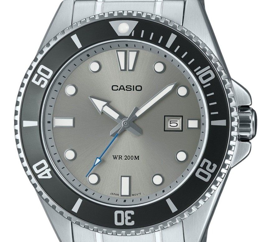 Casio Standard Analog Edelstahl Graues Zifferblatt Quarz MDV-107D-8AV 200M Herrenuhr