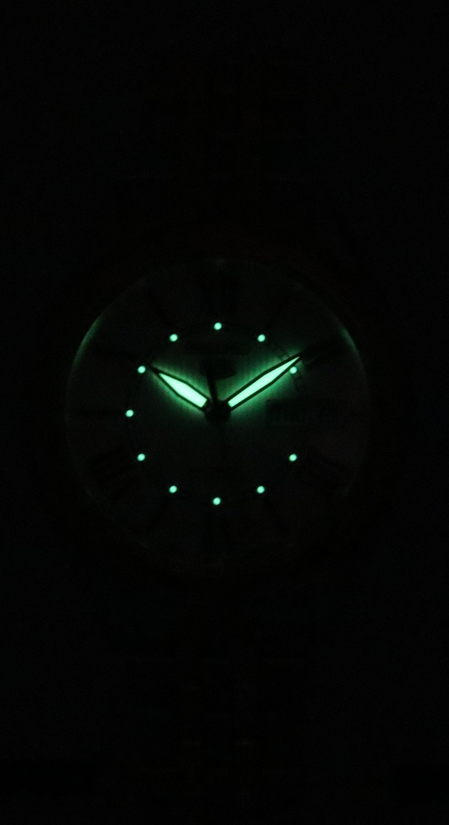 Seiko 5 Two Tone Edelstahl Silberfarbenes Zifferblatt 21 Jewels Automatik SNKL36J1 Herrenuhr