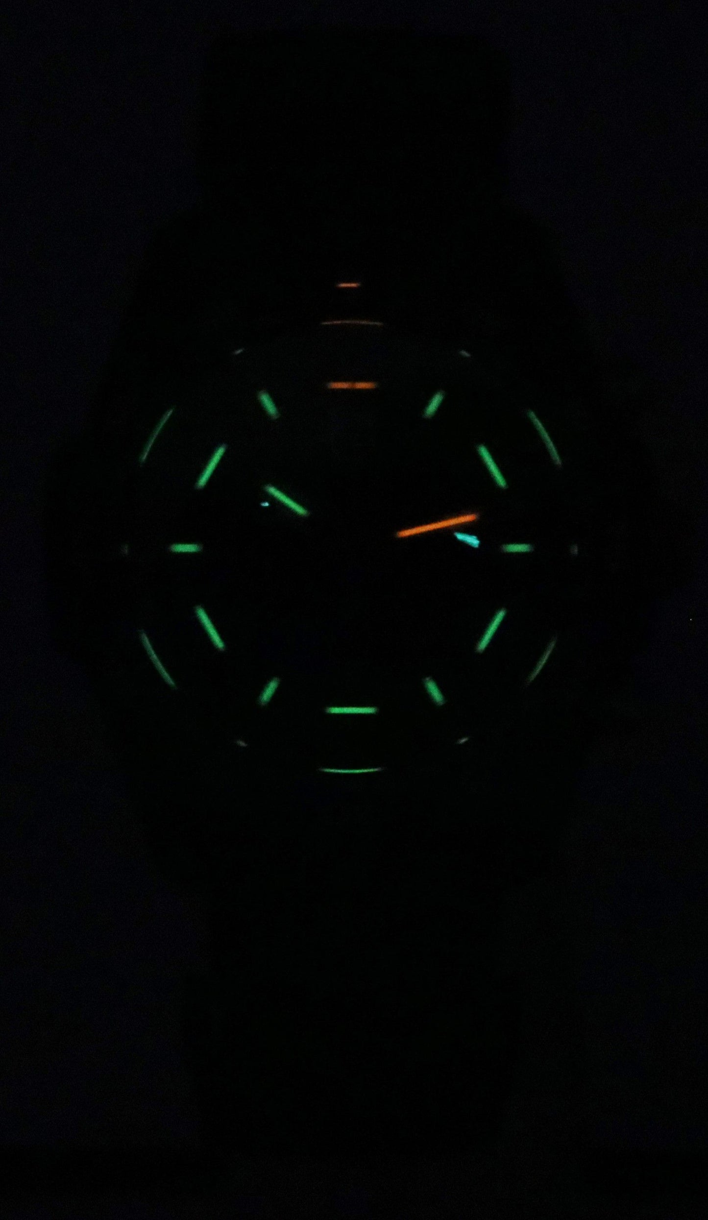 Luminox Bear Grylls Survival Master Series Chronograph Schwarzes Zifferblatt Quarz Taucher XB.3741 200M Herrenuhr