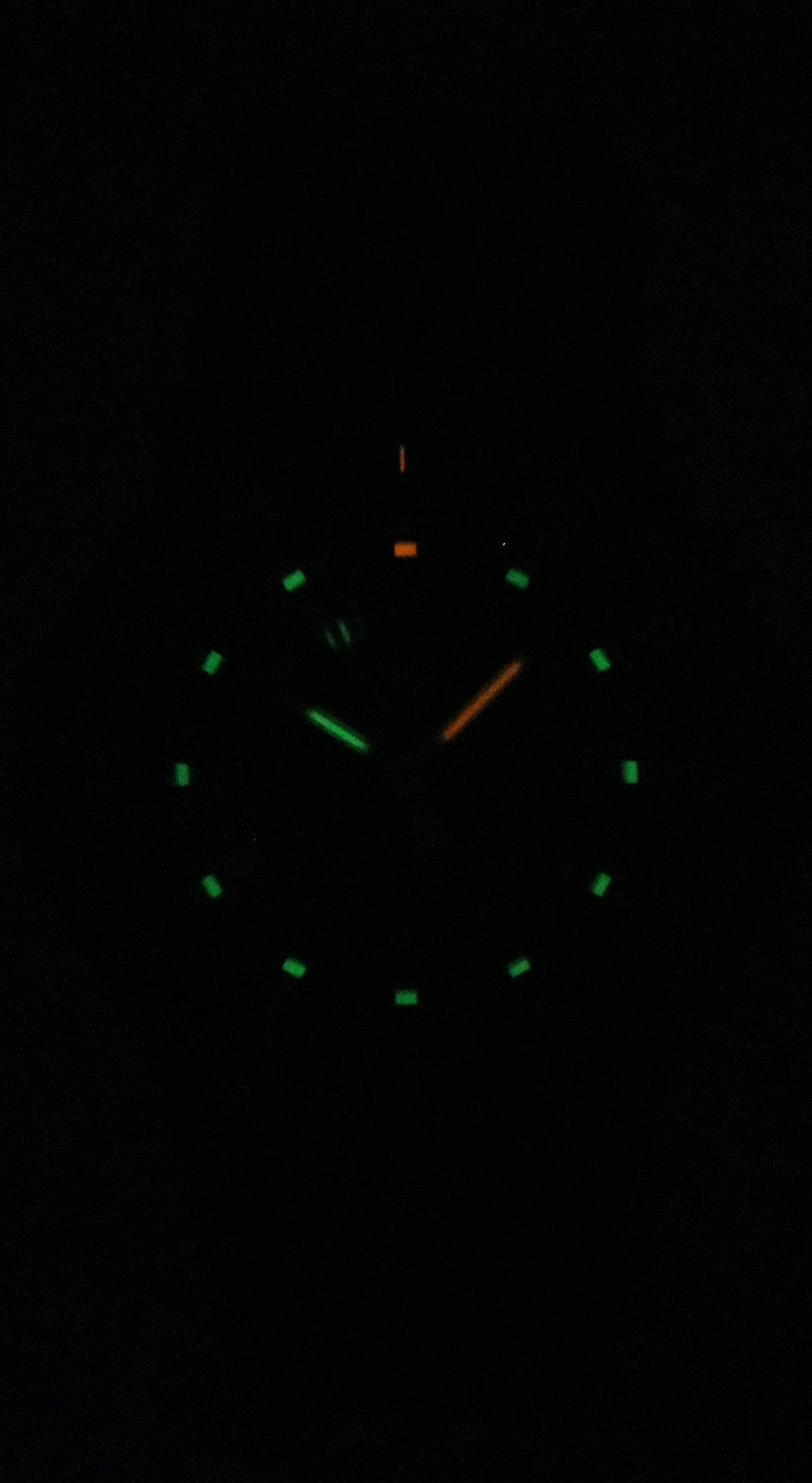 Luminox Navy SEAL Original 3001 Heritage Schwarzes Zifferblatt Quarz Taucher XS.3001.H 200M Herrenuhr